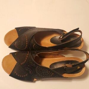 Black Pikolinos sandals